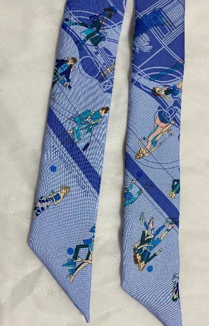 美品 本物 正規品 エルメス HERMES ツイリー スカーフ  < ブランド  美品 本物 正規品 エルメス HERMES ツイリー スカーフ  < ブランドの
