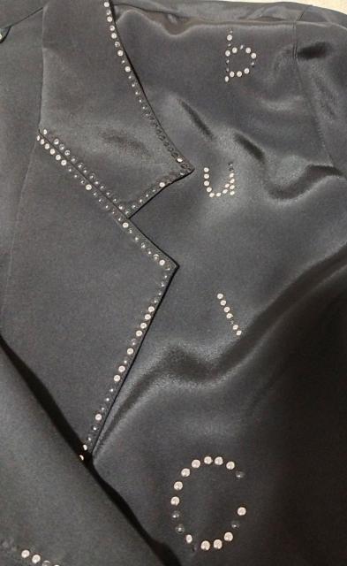ビジュー付きサテンシャツ 長袖 黒ダブル スパンコール 80年代ディスコティック < 女性ファッション  ビジュー付きサテンシャツ 長袖 黒ダブル スパンコール 80年代ディスコティック < 女性ファッションの