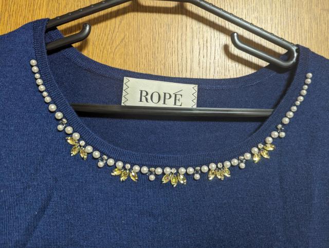 ロペROPE昨季美品ロイヤルブルーウール混長袖丸首カーディガンニットビジュー付半袖セーター大きいサイズEX-211号12号セット < ブランド ロペROPE昨季美品ロイヤルブルーウール混長袖丸首カーディガンニットビジュー付半袖セーター大きいサイズEX-211号12号セット < ブランドの