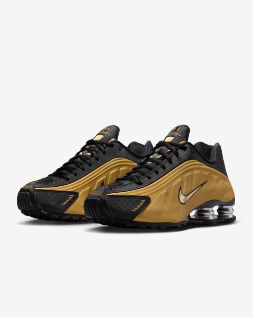 新品未使用 NIKE SHOX R4 ブラック/メタリックゴールド 28cm 定価30%OFF < 男性ファッション 新品未使用 NIKE SHOX R4 ブラック/メタリックゴールド 28cm 定価30%OFF < 男性ファッションの