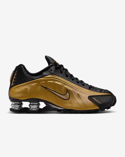 新品未使用 NIKE SHOX R4 ブラック/メタリックゴールド 28cm 定価30%OFF < 男性ファッション 新品未使用 NIKE SHOX R4 ブラック/メタリックゴールド 28cm 定価30%OFF < 男性ファッションの