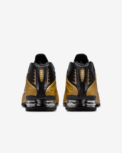 新品未使用 NIKE SHOX R4 ブラック/メタリックゴールド 28cm 定価30%OFF < 男性ファッション 新品未使用 NIKE SHOX R4 ブラック/メタリックゴールド 28cm 定価30%OFF < 男性ファッションの