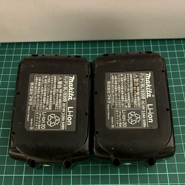 �}�L�^ ���� 18v3.0Ah ���`���E���C�I���o�b�e���[ ���Ô��i�I �� �Ɠd/AV�� 