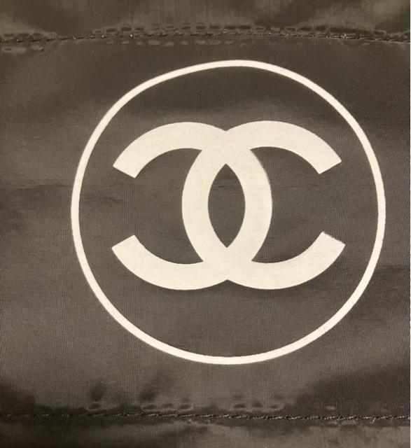 CHANEL �V���l�� �m�x���e�B �|�[�` �u���b�N&�z���C�g �Q���Z�b�g �R�R�}�[�N �� �u�����h�� 