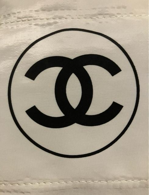 CHANEL �V���l�� �m�x���e�B �|�[�` �u���b�N&�z���C�g �Q���Z�b�g �R�R�}�[�N �� �u�����h�� 