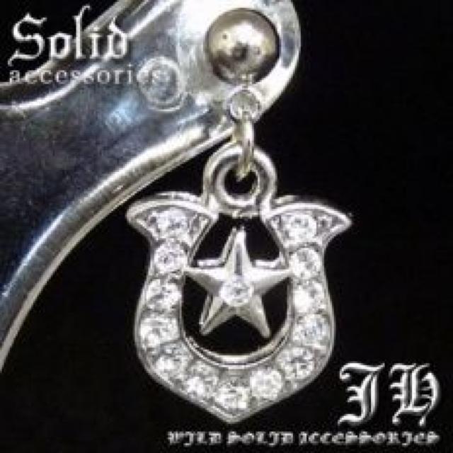 最高級.存在感【プラチナ】スターエンブレム型 ピアス シルバー < 男性アクセサリー/時計 最高級.存在感【プラチナ】スターエンブレム型 ピアス シルバー < 男性アクセサリー/時計の