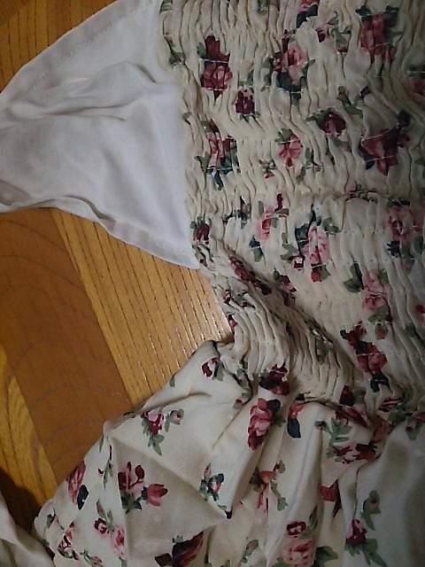 アンティローザワンピース(チュニックでも)小バラ柄に大リボン < ブランド  アンティローザワンピース(チュニックでも)小バラ柄に大リボン < ブランドの