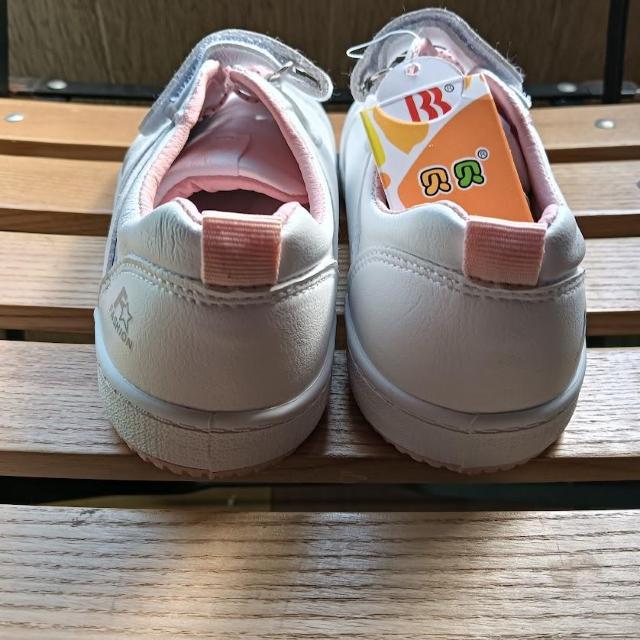 新品 20cm スニーカー ホワイト 子供靴 キッズ 靴 シューズ カジュアル < キッズ/ベビー  新品 20cm スニーカー ホワイト 子供靴 キッズ 靴 シューズ カジュアル < キッズ/ベビーの