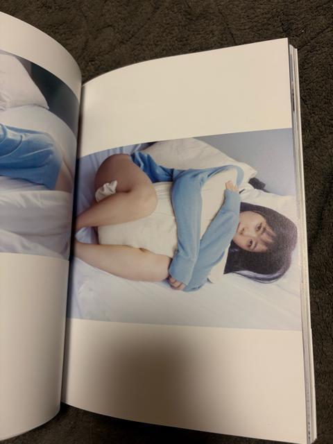 タンス整理品 タレントグッズ 送料込み 中古品 STU48 瀧野由美子さん1st写真集 ポストカード付き < タレントグッズ  タンス整理品 タレントグッズ 送料込み 中古品 STU48 瀧野由美子さん1st写真集 ポストカード付き < タレントグッズの