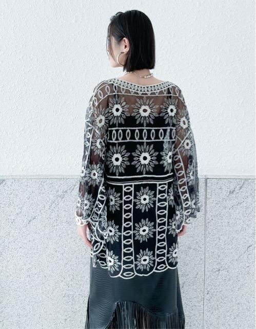 シースルー ポンチョ風 トップス チュニック ウエスト絞り 花柄 大きいサイズ < 女性ファッション シースルー ポンチョ風 トップス チュニック ウエスト絞り 花柄 大きいサイズ < 女性ファッションの