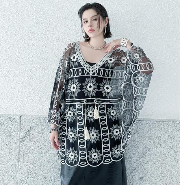 シースルー ポンチョ風 トップス チュニック ウエスト絞り 花柄 大きいサイズ < 女性ファッション シースルー ポンチョ風 トップス チュニック ウエスト絞り 花柄 大きいサイズ < 女性ファッションの