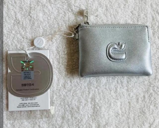 yVizy؍nwzyKizCARLYN J[@z@K@Vo[@t@Xi[@c8.5cm~11.5cm   t@bV 