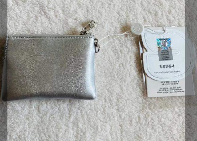 yVizy؍nwzyKizCARLYN J[@z@K@Vo[@t@Xi[@c8.5cm~11.5cm  t@bV 