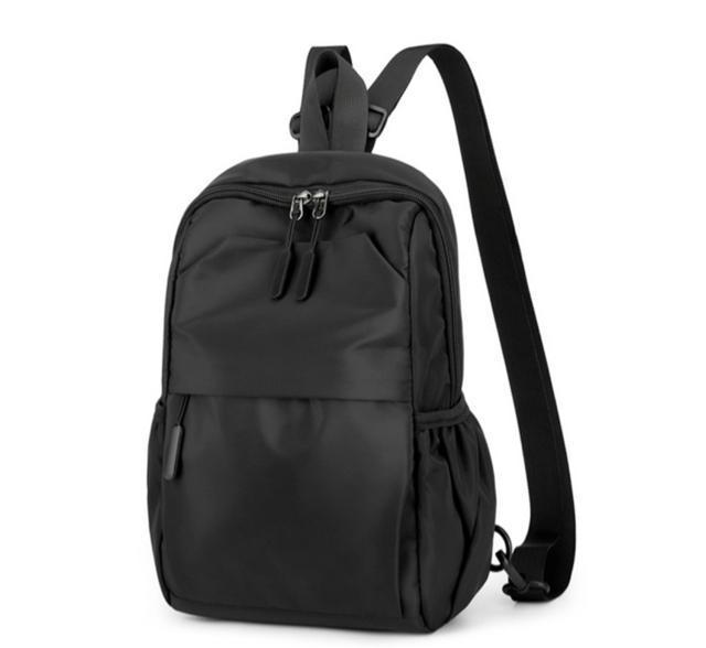 ☆訳あり☆小さめ リュック バッグ ミニデイパック ボディバッグユース 軽量 男女兼用 通勤 通学 旅行 < 女性ファッション ☆訳あり☆小さめ リュック バッグ ミニデイパック ボディバッグユース 軽量 男女兼用 通勤 通学 旅行 < 女性ファッションの