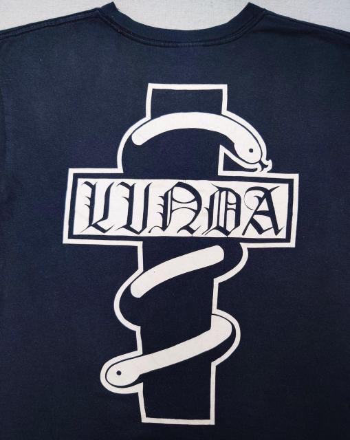 美品★LINDA★Tシャツ★荒くれKNIGHT★Mサイズ★非売品★ヴィンテージTシャツ★輪蛇Tシャツ★ロックTシャツ★送料無料 < 男性ファッション 美品★LINDA★Tシャツ★荒くれKNIGHT★Mサイズ★非売品★ヴィンテージTシャツ★輪蛇Tシャツ★ロックTシャツ★送料無料 < 男性ファッションの