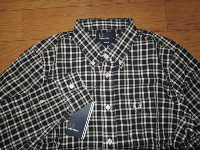 新品フレッドペリーFRED PERRY チェックシャツ S 緑系 長袖 < ブランド 新品フレッドペリーFRED PERRY チェックシャツ S 緑系 長袖 < ブランドの