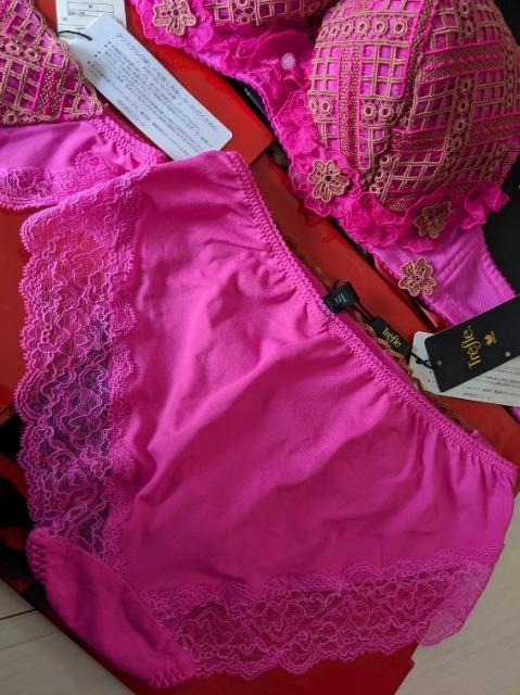 Trefle/トレフル/79G/G65/ソングTバックショーツM/ノーマルスタンダードショーツL/3点セット < 女性ファッション  Trefle/トレフル/79G/G65/ソングTバックショーツM/ノーマルスタンダードショーツL/3点セット < 女性ファッションの