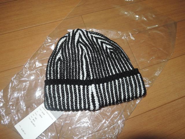 新品 DELUXE デラックス ニットキャップ 白黒 ビーニー ワッチ < ブランド  新品 DELUXE デラックス ニットキャップ 白黒 ビーニー ワッチ < ブランドの
