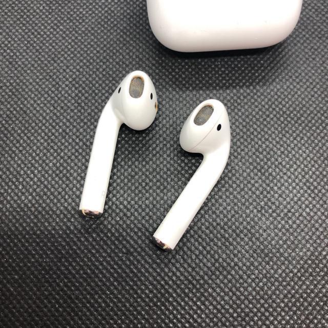 即決 正規品 Apple アップル AirPods エアーポッズ 第一世代 < 家電/AV  即決 正規品 Apple アップル AirPods エアーポッズ 第一世代 < 家電/AVの