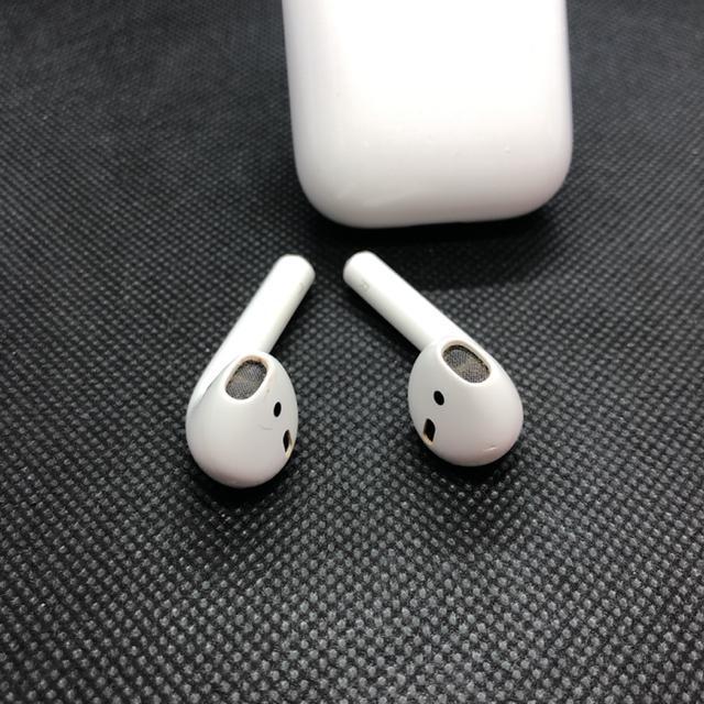 即決 正規品 Apple アップル AirPods エアーポッズ 第一世代 < 家電/AV  即決 正規品 Apple アップル AirPods エアーポッズ 第一世代 < 家電/AVの