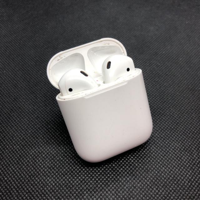 即決 正規品 Apple アップル AirPods エアーポッズ 第一世代 < 家電/AV  即決 正規品 Apple アップル AirPods エアーポッズ 第一世代 < 家電/AVの