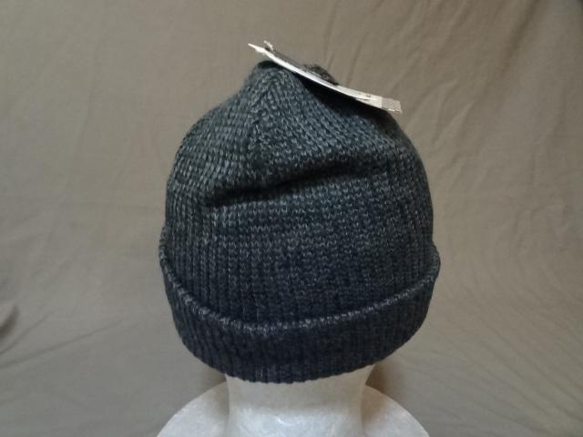 USA購入 バンズ【VANS】シンプルデザイン ロゴマーク付 ニットキャップ < 男性ファッション  USA購入 バンズ【VANS】シンプルデザイン ロゴマーク付 ニットキャップ < 男性ファッションの