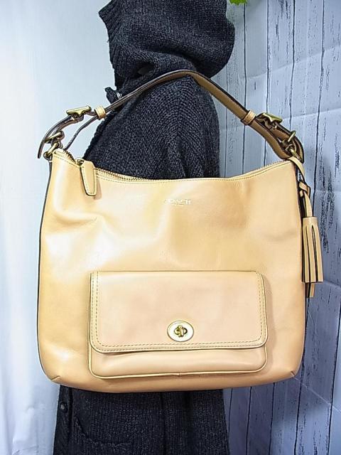 �����Ǖi�����K�i�ɔ��R�[�`�@2WAY�@�΂߂����V�����_�[�o�b�N�@�x�[�W��