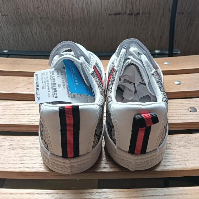 キッズ スニーカー 19cm ホワイト 子供靴 シューズ カジュアル 31 < キッズ/ベビー  キッズ スニーカー 19cm ホワイト 子供靴 シューズ カジュアル 31 < キッズ/ベビーの