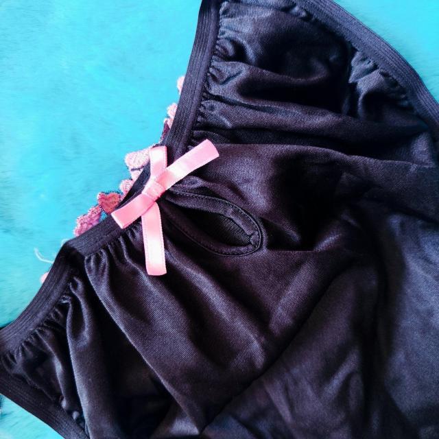 激カワッ。。。F80×L。。。ゴージャスハート柄刺繍ブラジャー&ショーツセット。。大きいサイズグラマー。ピンク×ブラック。。。 < 女性ファッション  激カワッ。。。F80×L。。。ゴージャスハート柄刺繍ブラジャー&ショーツセット。。大きいサイズグラマー。ピンク×ブラック。。。 < 女性ファッションの