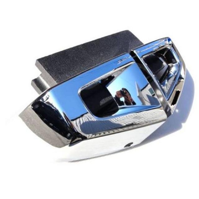 HUMMERハマー クロームメッキフロントバンパーコーナーカバー H3 < 自動車/バイク HUMMERハマー クロームメッキフロントバンパーコーナーカバー H3 < 自動車/バイク