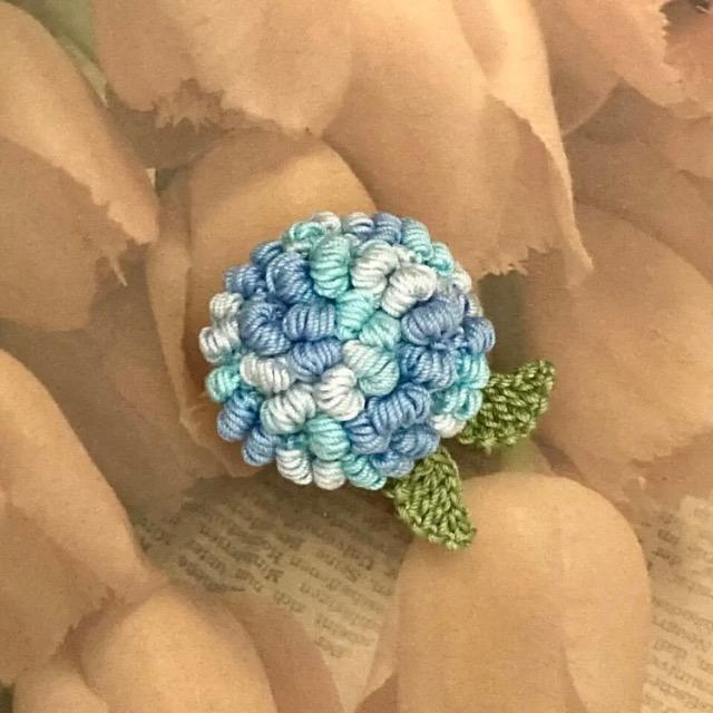 ハンドメイド♪レース編み コイル編みのお花モチーフブローチ < 女性ファッション  ハンドメイド♪レース編み コイル編みのお花モチーフブローチ  < 女性ファッションの