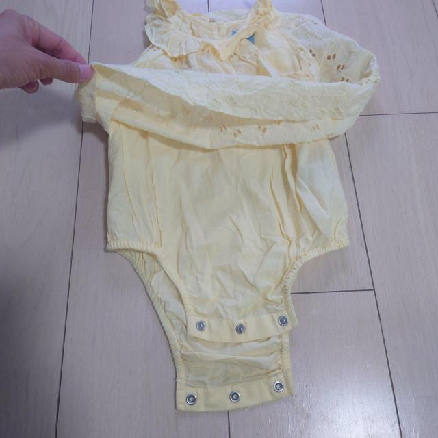 babyGap 総レース イエロー フリルトップス サイズ80 < ブランド  babyGap 総レース イエロー フリルトップス サイズ80 < ブランドの