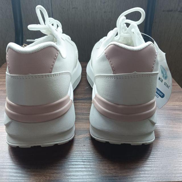 新品 24cm レディース スニーカー ホワイト シューズ 靴 カジュアル < 女性ファッション  新品 24cm レディース スニーカー ホワイト シューズ 靴 カジュアル < 女性ファッションの