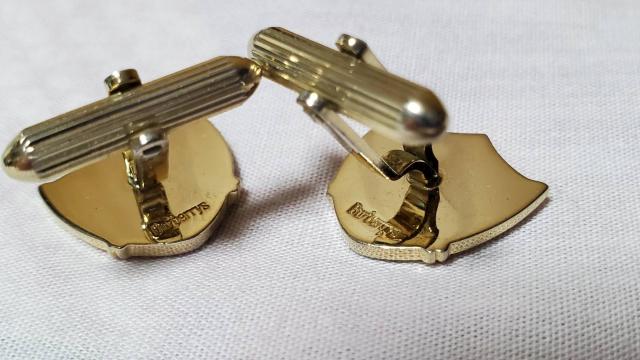正規 バーバリー 騎士 ヘリテージ ホース×シールドカフス ゴールド 盾カフリンクス クラシック < ブランド 正規 バーバリー 騎士 ヘリテージ ホース×シールドカフス ゴールド 盾カフリンクス クラシック < ブランドの