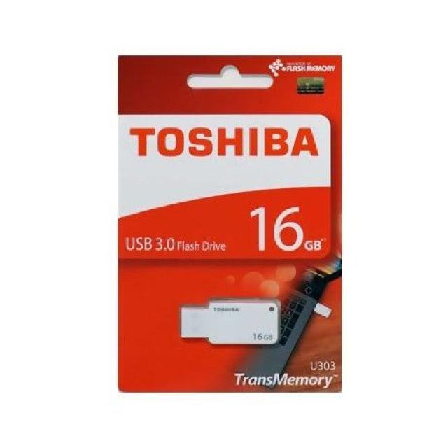 東芝 USBフラッシュメモリー 16GB 3.0 THN-U303W0160A4 < PC本体/周辺機器  東芝 USBフラッシュメモリー 16GB 3.0 THN-U303W0160A4  < PC本体/周辺機器の