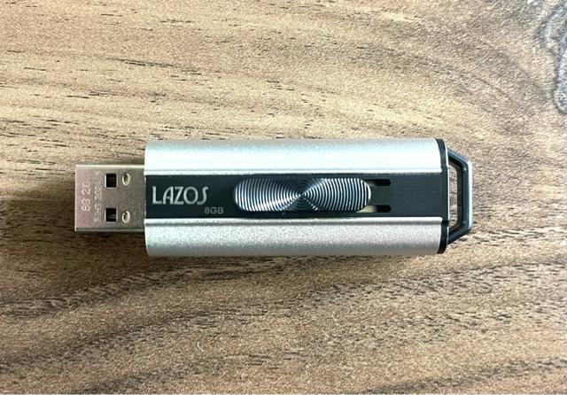݁IzIUSB[8GB  LAZOSuhI