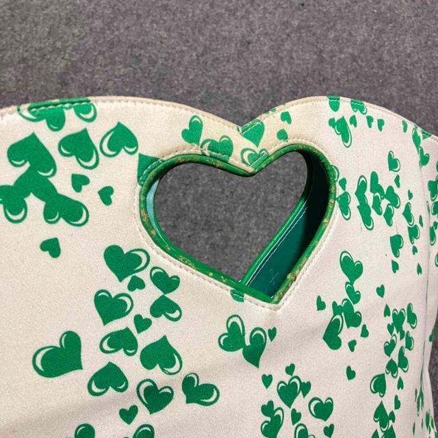 ySamantha Thavasa / T}T^oTz n[g nhobO  uh 