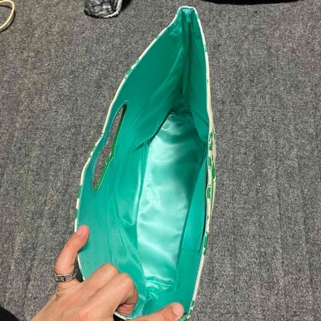 ySamantha Thavasa / T}T^oTz n[g nhobO  uh 