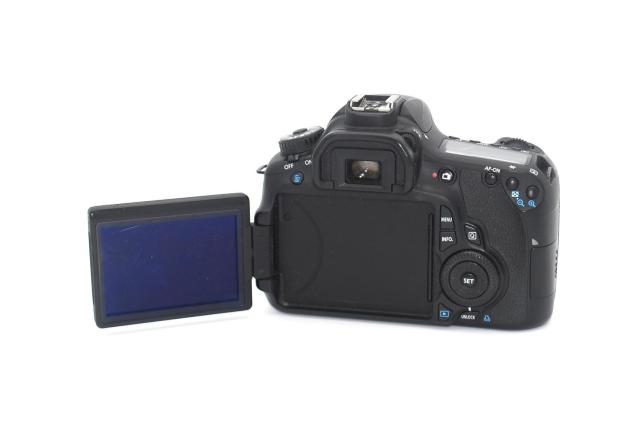 �t�����j�^�[�����Ȃ���B�e��Canon 60D �{�f�B�� �� �Ɠd/AV�� 