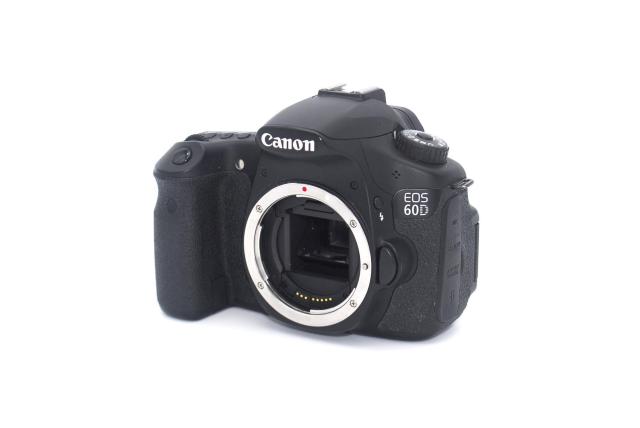 �t�����j�^�[�����Ȃ���B�e��Canon 60D �{�f�B�� �� �Ɠd/AV�� 