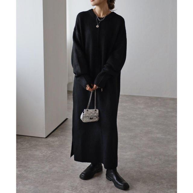 UNIQLO/s[XE[̃ubNjbgs[X