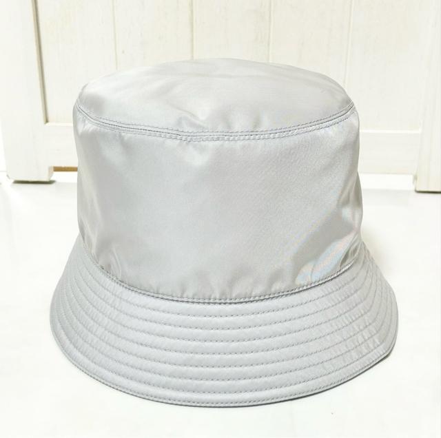 ɔi PRADA v_ Re-Nylon iC oPbgnbg  uh 