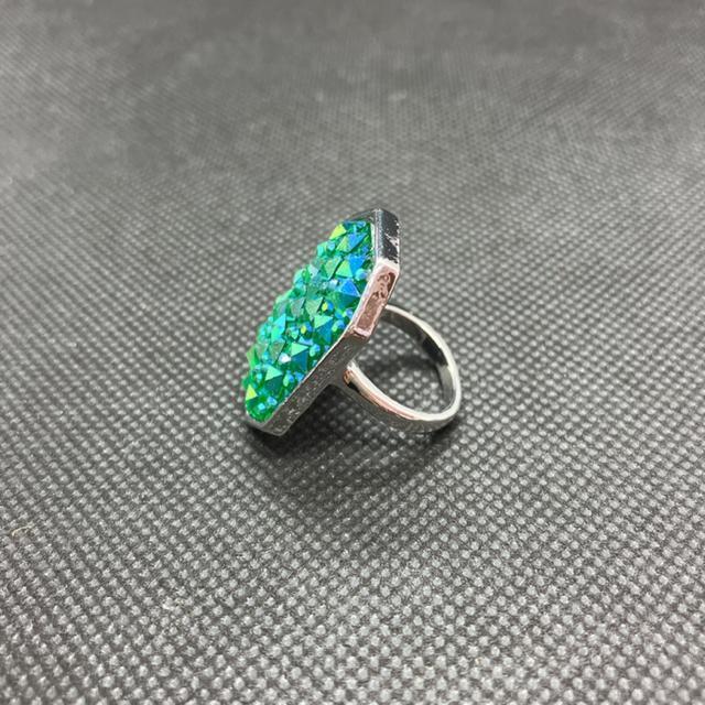 即決 デザイン リング 指輪 9号 < 女性アクセサリー/時計 即決 デザイン リング 指輪 9号 < 女性アクセサリー/時計の