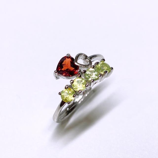 宝石2種 ガーネット0.5ct×ペリドット0.3ct×4石 フリーサイズリング < 女性アクセサリー/時計  宝石2種 ガーネット0.5ct×ペリドット0.3ct×4石 フリーサイズリング < 女性アクセサリー/時計の