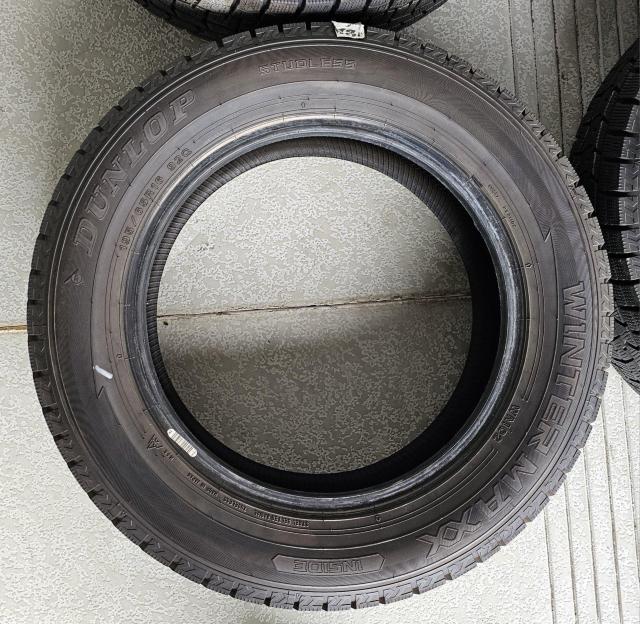 バリ溝 年式21 ダンロップ WINTER MAXX WMO2 スタッドレス タイヤ 16インチ195/65R16 92Q タイヤ < 自動車/バイク バリ溝 年式21 ダンロップ WINTER MAXX WMO2 スタッドレス タイヤ 16インチ195/65R16 92Q タイヤ < 自動車/バイク