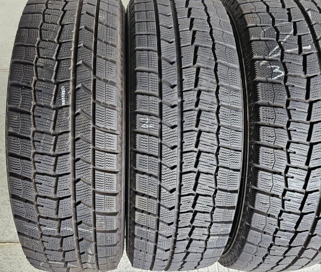 バリ溝 年式21 ダンロップ WINTER MAXX WMO2 スタッドレス タイヤ 16インチ195/65R16 92Q タイヤ < 自動車/バイク バリ溝 年式21 ダンロップ WINTER MAXX WMO2 スタッドレス タイヤ 16インチ195/65R16 92Q タイヤ < 自動車/バイク