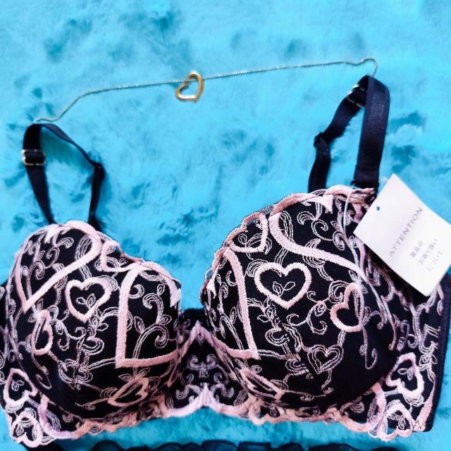 激エロカワッ。。。ハートブラチャーム付。F80×L。。ゴージャスハート柄刺繍ブラジャー&ショーツセット紐パン調グラマー大きいサイズ < 女性ファッション  激エロカワッ。。。ハートブラチャーム付。F80×L。。ゴージャスハート柄刺繍ブラジャー&ショーツセット紐パン調グラマー大きいサイズ < 女性ファッションの