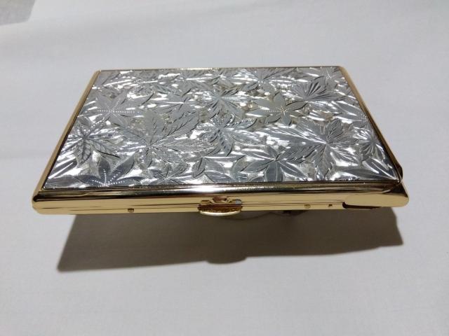 ♪シガレットケース その1 東京、平井 忠 製 ライター付き 未使用 < インテリア/ライフ  ♪シガレットケース その1 東京、平井 忠 製 ライター付き 未使用 < インテリア/ライフの