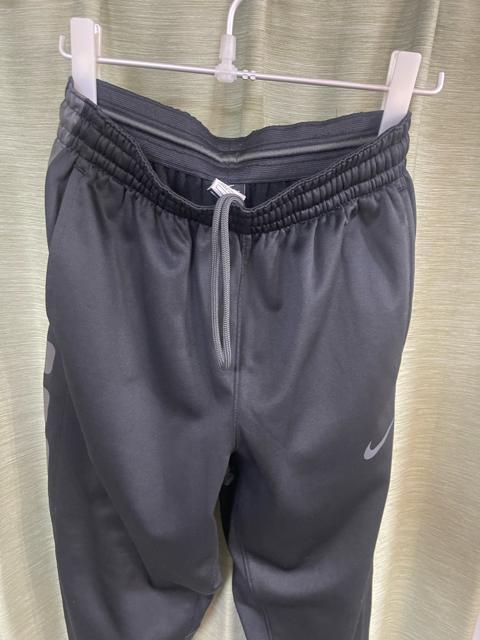 ナイキ スウェットパーカー メンズ THERMA フルジップ フーディ ジャケット サイズL NIKE セットアップ 上下セット < ブランド ナイキ スウェットパーカー メンズ THERMA フルジップ フーディ ジャケット サイズL NIKE セットアップ 上下セット < ブランドの