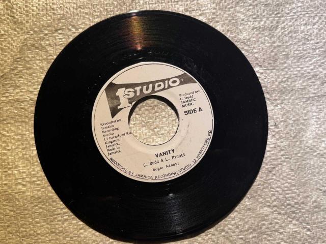 Studio One Sugar Minott �wVanity / Vanity Version�x 7�C���` ���R�[�h �� CD/DVD/�r�f�I�� 